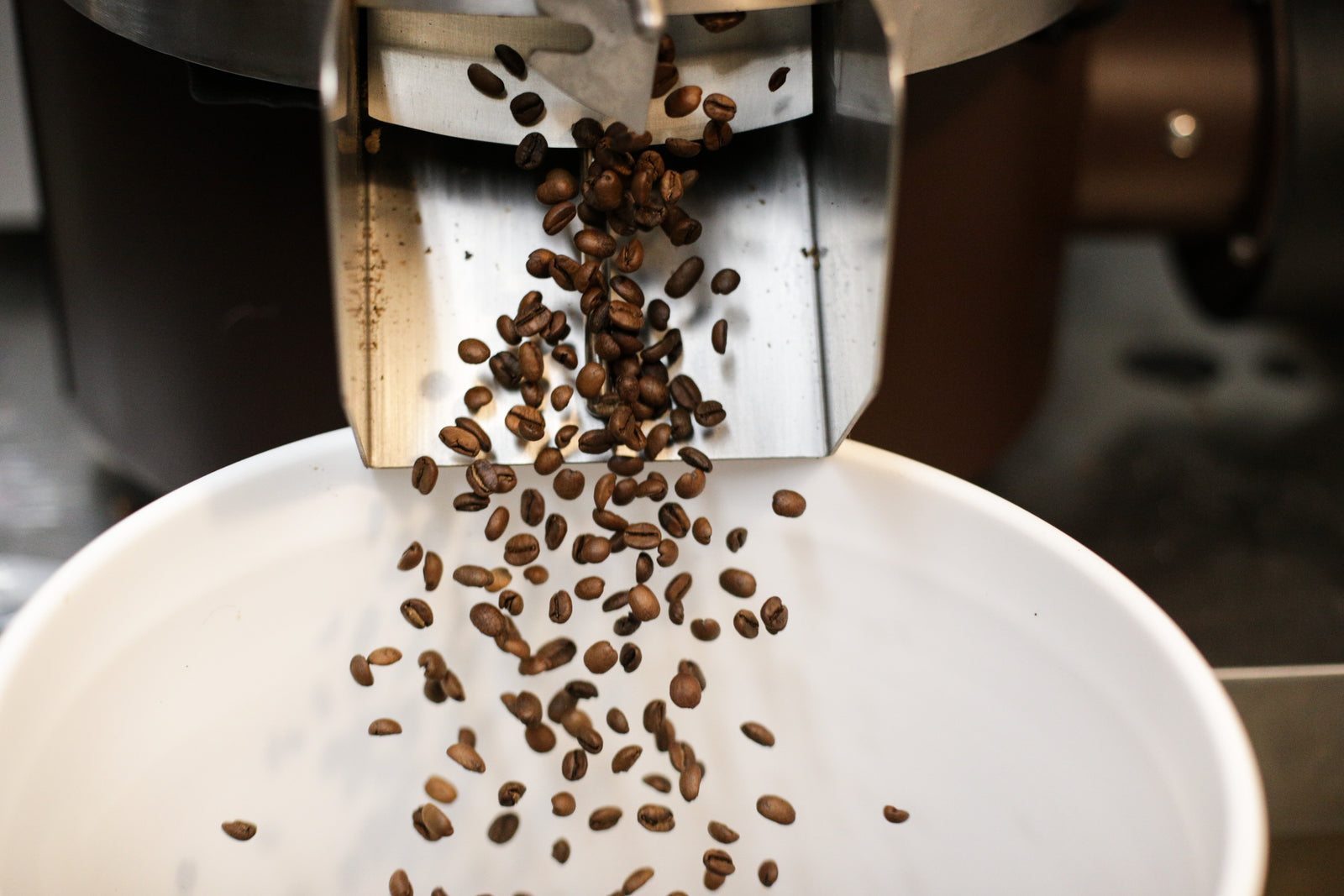 The Science of Coffee Roasting: How Temperature and Time Impact Flavor